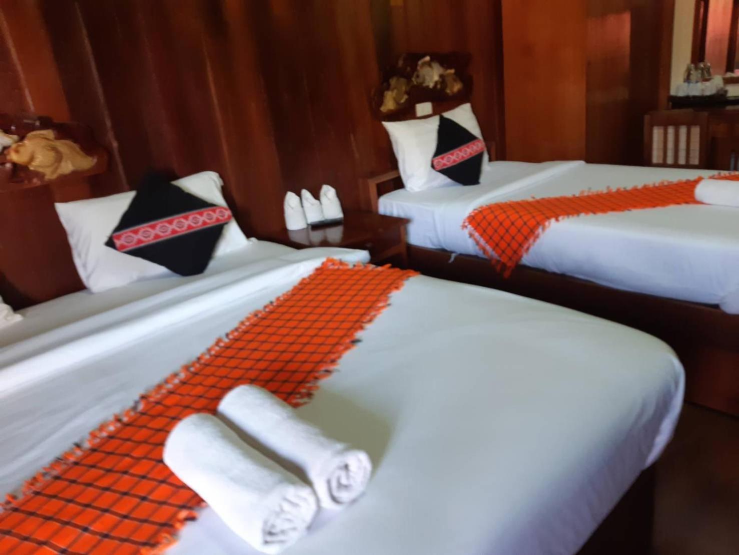 Mitkhoonyoum Hotel Ban Khun Yuam Экстерьер фото