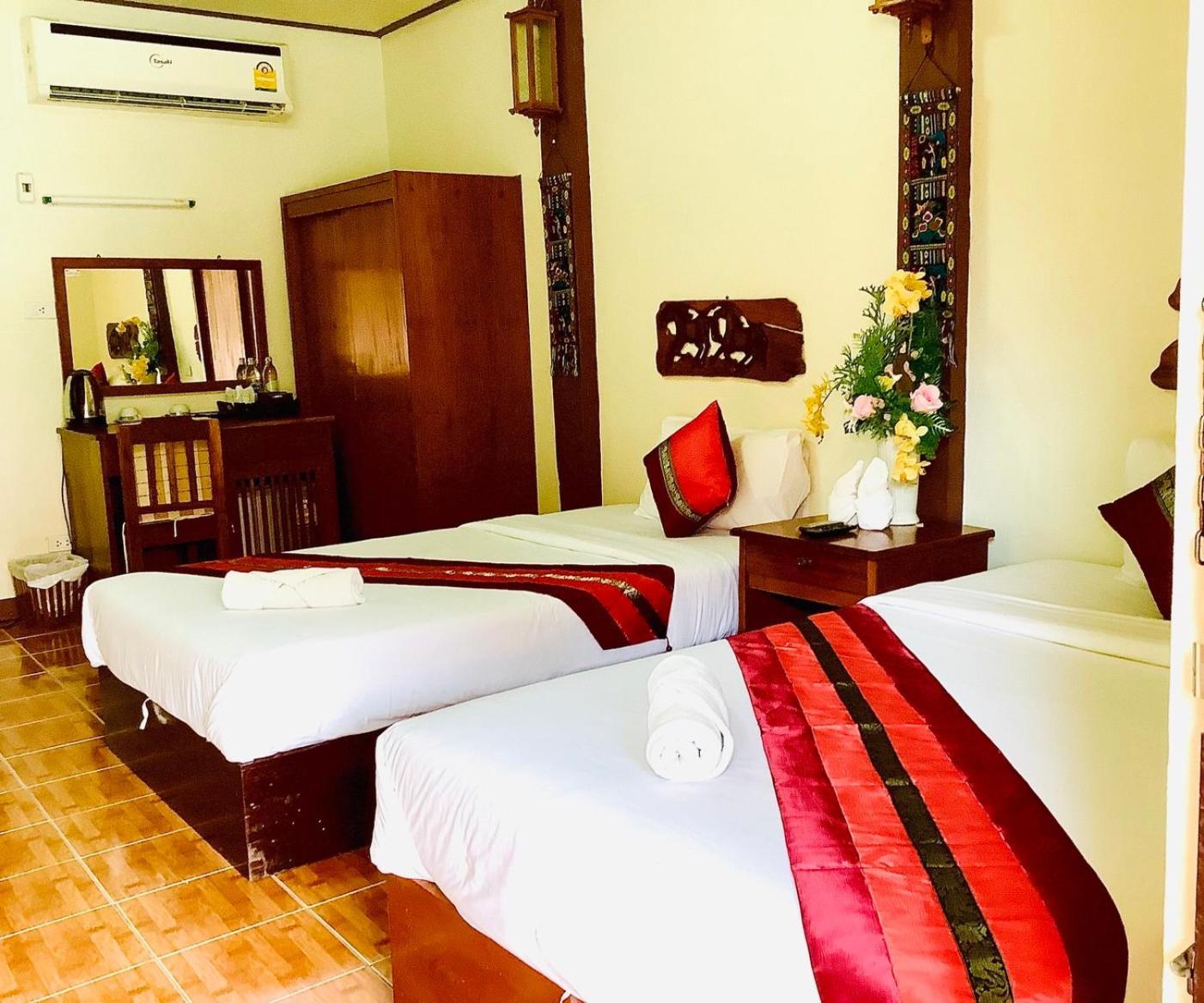 Mitkhoonyoum Hotel Ban Khun Yuam Экстерьер фото