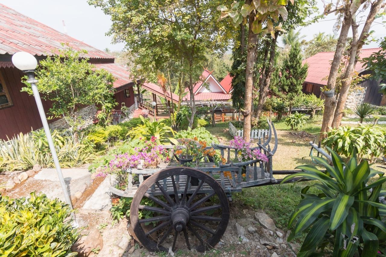 Mitkhoonyoum Hotel Ban Khun Yuam Экстерьер фото