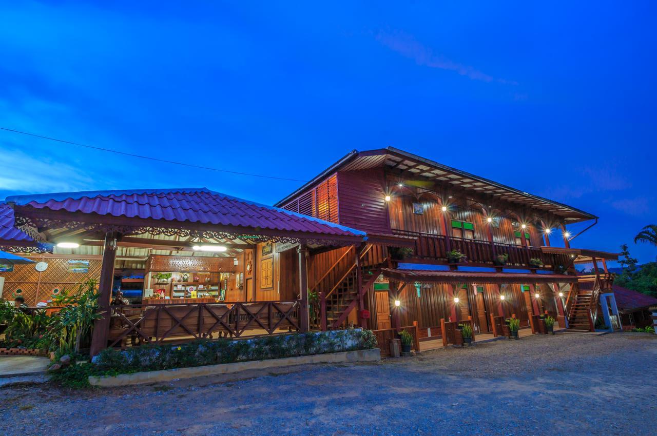 Mitkhoonyoum Hotel Ban Khun Yuam Экстерьер фото
