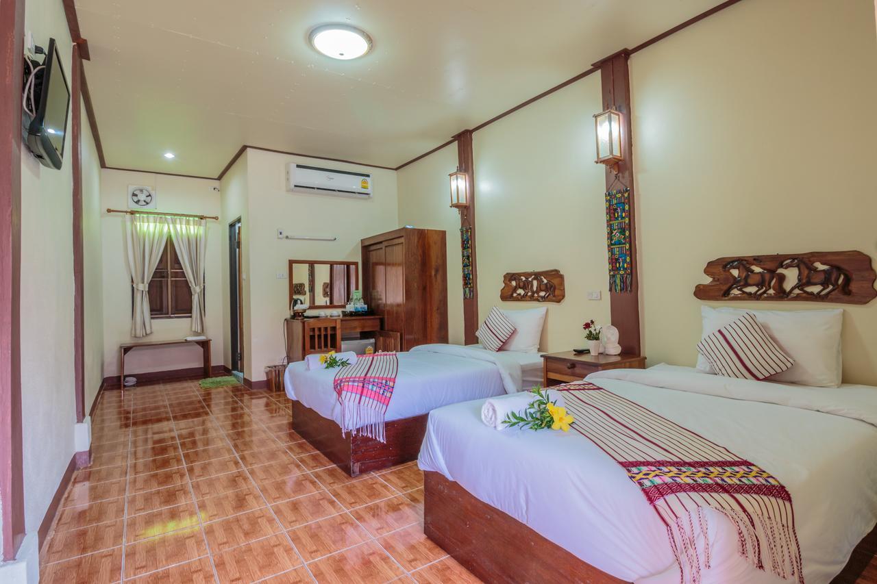 Mitkhoonyoum Hotel Ban Khun Yuam Экстерьер фото