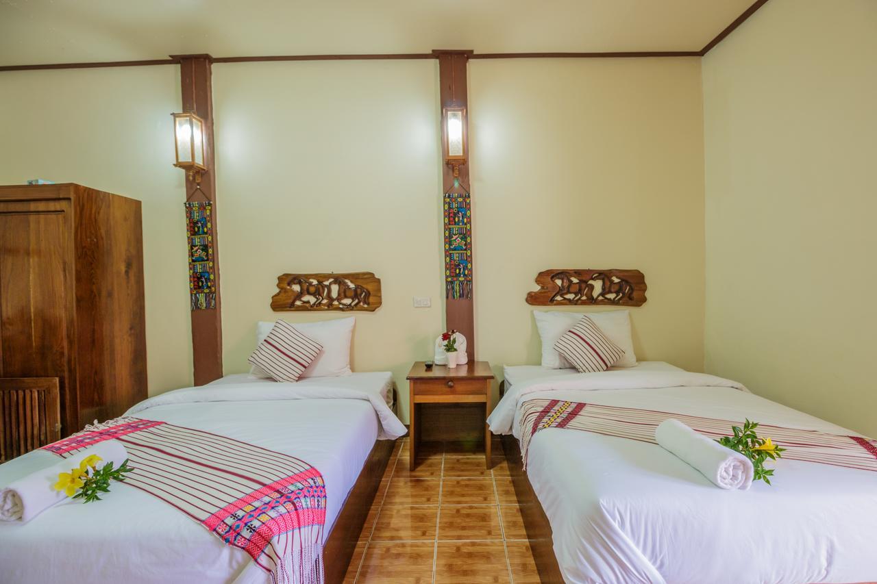 Mitkhoonyoum Hotel Ban Khun Yuam Экстерьер фото