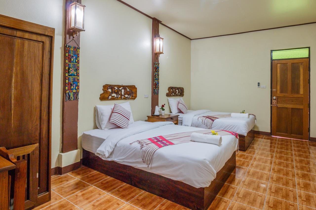 Mitkhoonyoum Hotel Ban Khun Yuam Экстерьер фото